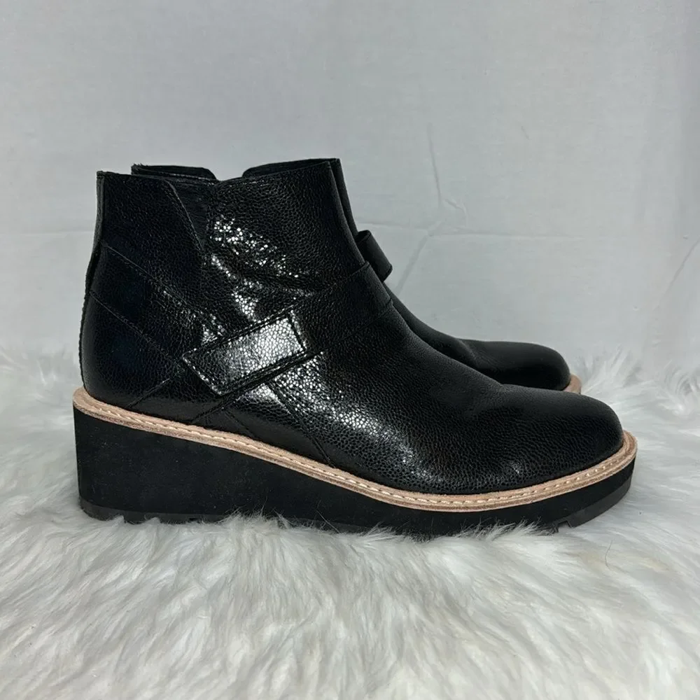 Eileen Fisher NWOT Cargo Black Embossed Leather‎ Wedge Booties Sz 10